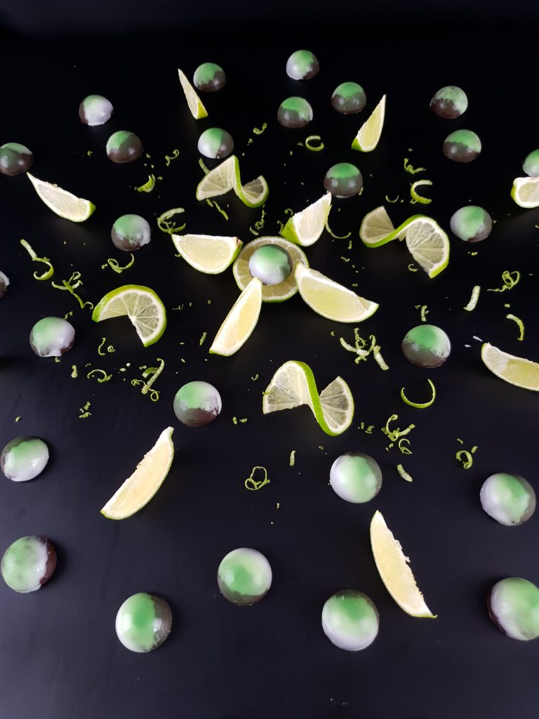 Photo du dôme "Citron-vert" pour Bertrand Chocolatier durant mon alternance